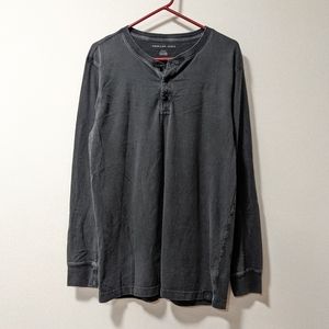 American Eagle Button-Up Shirt